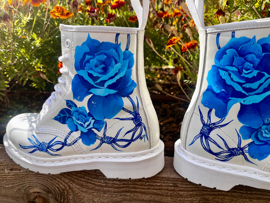 BLUE & WHITE ROSE DOCS