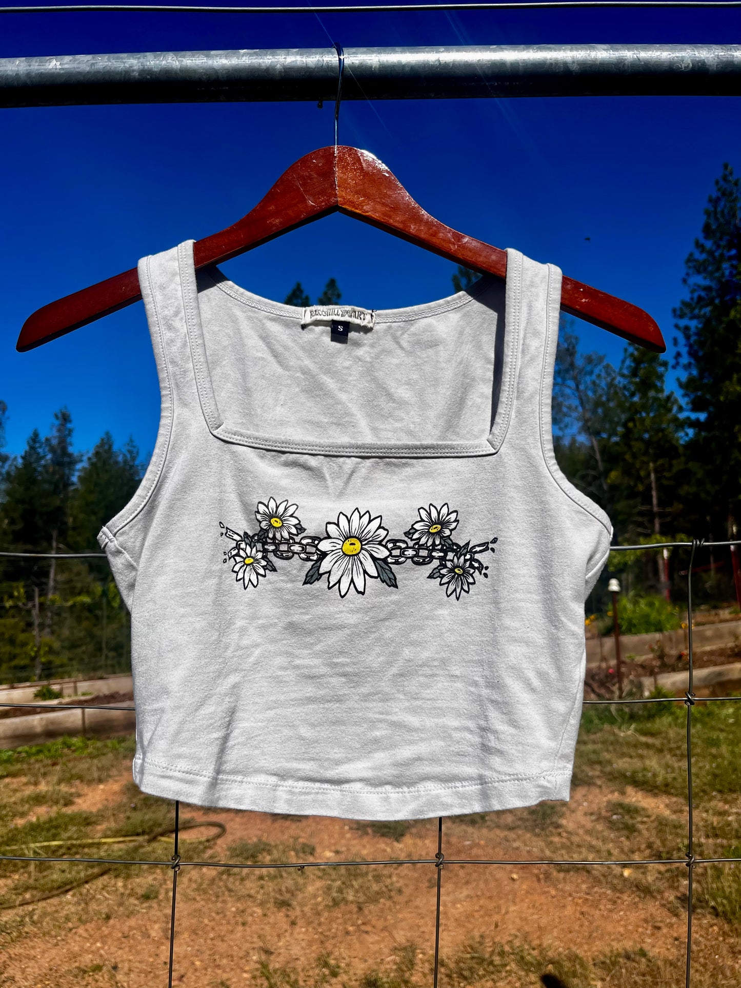 Daisy Chain Tank