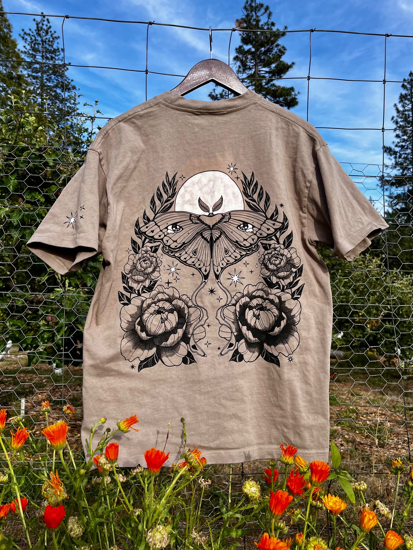 Moth Tee